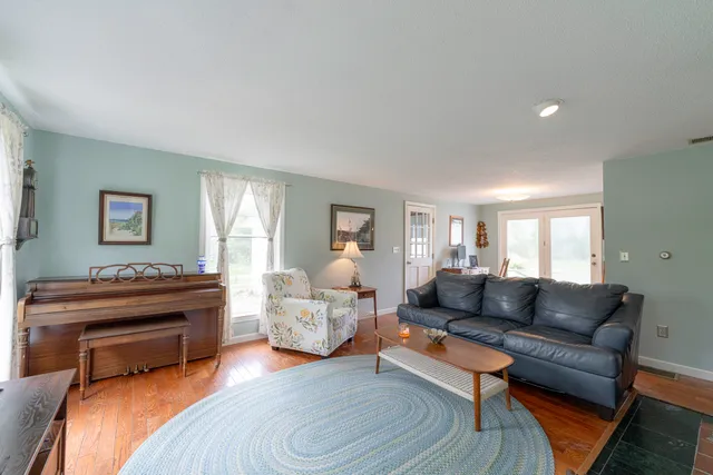 $489,000 | 7 Salmon Run, Raymond, ME 04071