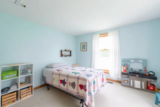 $489,000 | 7 Salmon Run, Raymond, ME 04071