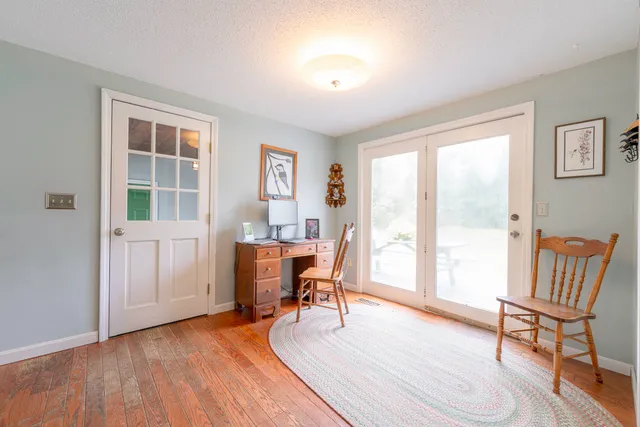 $489,000 | 7 Salmon Run, Raymond, ME 04071