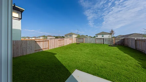 $2,300 | 507 Halifax Court, Montgomery, TX 77316