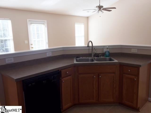 213 Canvasback Way Easley, SC 29642 - Photo 8 of 27 Gallery Image 8