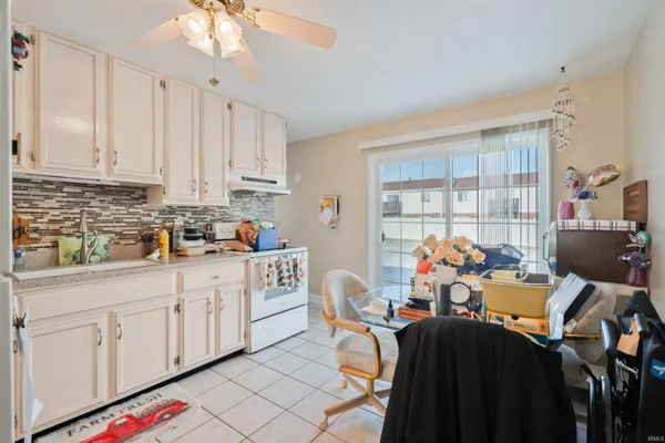 $189,900 | 1904 Sherwood Drive, Kokomo, IN 46902