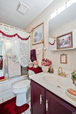 $189,900 | 1904 Sherwood Drive, Kokomo, IN 46902
