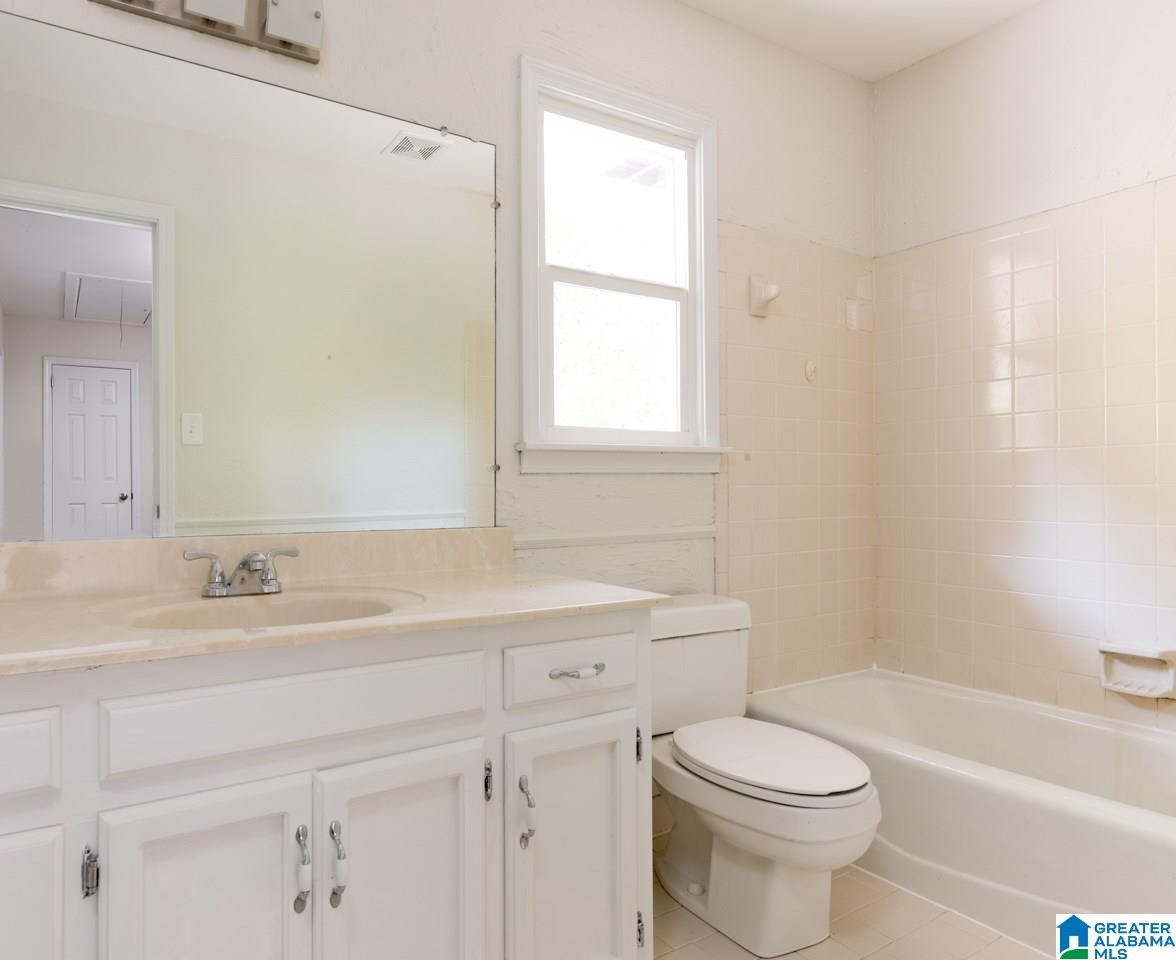 1309 Colonial Way Alabaster, AL 35007 - Photo 31 of 36