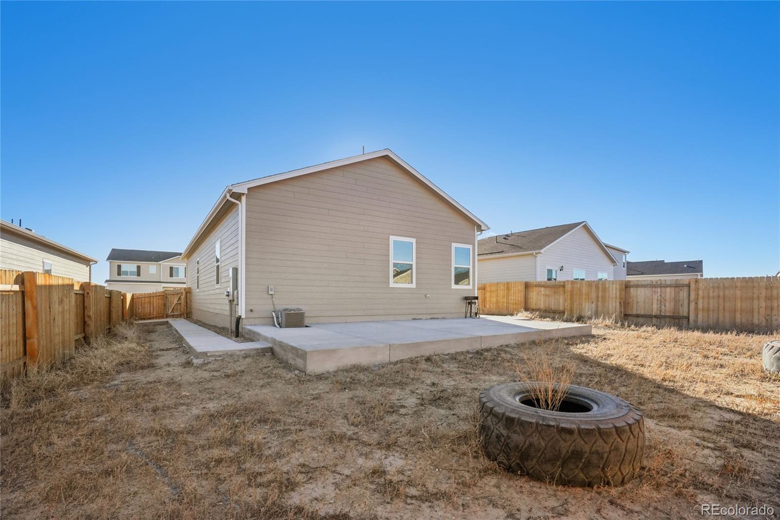 1025 Payton Avenue Fort Lupton, CO 80621 - Photo 23 of 30 a backyard of house