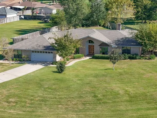 $399,000 | 512 Orchard Drive, Lake Charles, LA 70605