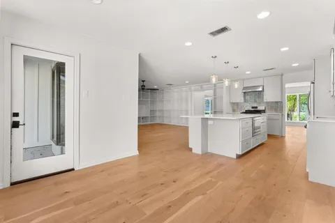 $399,000 | 512 Orchard Drive, Lake Charles, LA 70605