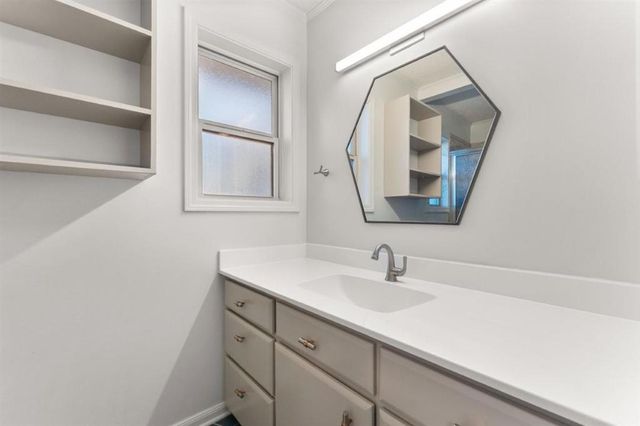 $419,500 | 512 Orchard Drive, Lake Charles, LA 70605