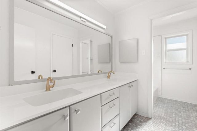 $419,500 | 512 Orchard Drive, Lake Charles, LA 70605