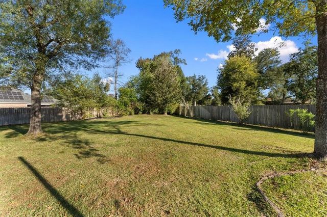 $419,500 | 512 Orchard Drive, Lake Charles, LA 70605