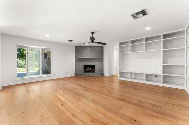 $419,500 | 512 Orchard Drive, Lake Charles, LA 70605