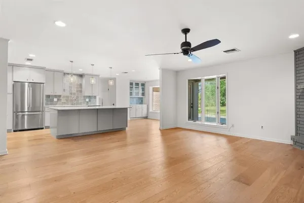 $399,000 | 512 Orchard Drive, Lake Charles, LA 70605