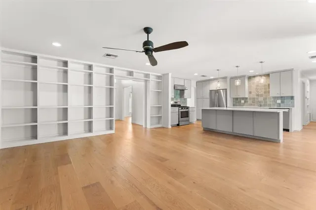 $399,000 | 512 Orchard Drive, Lake Charles, LA 70605