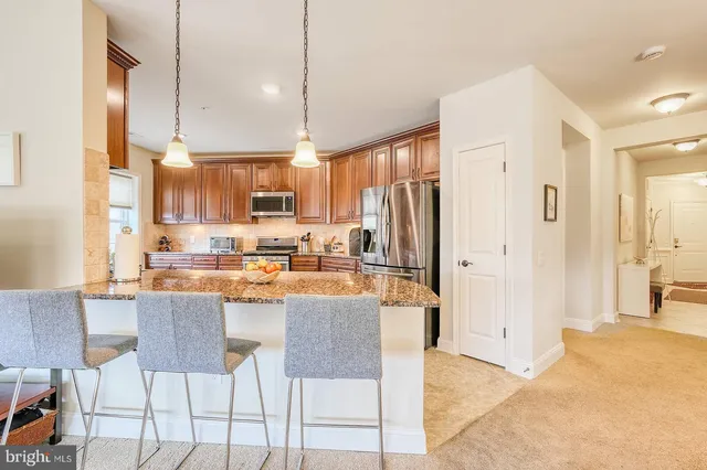 $700,000 | 2905 Bleeker Street, Unit 4304, Fairfax, VA 22031