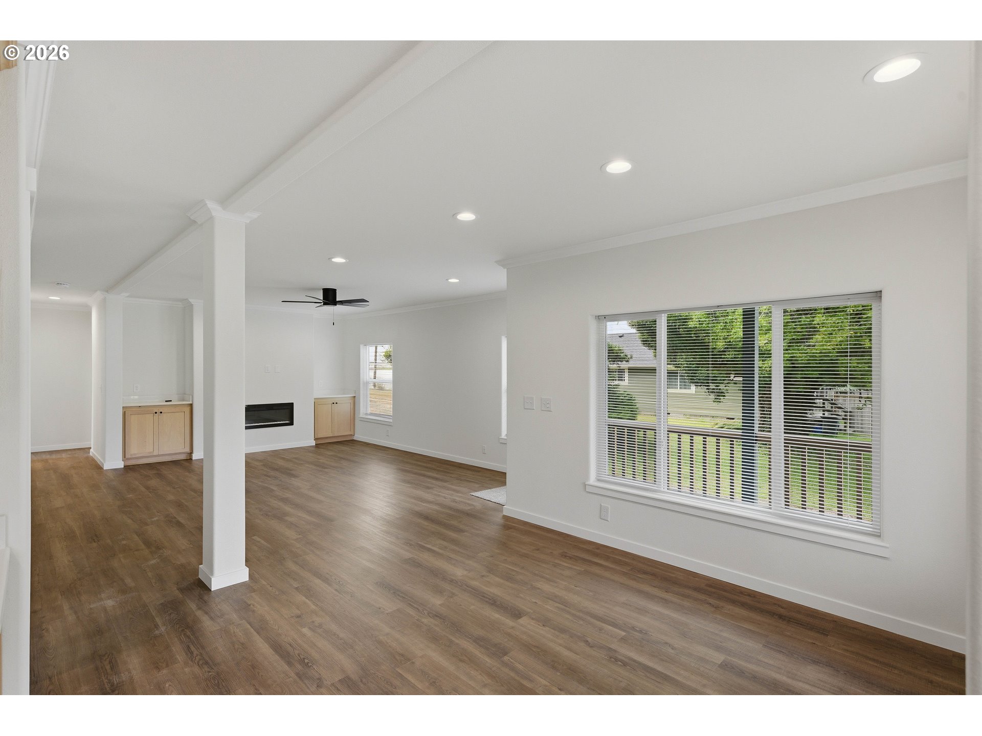 1560 Monroe Street North Bend, OR 97459 - Photo 5 of 36