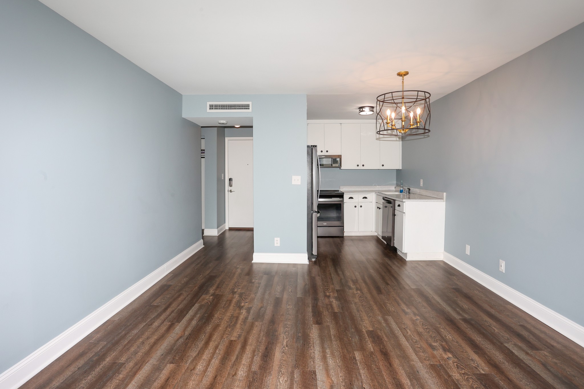 1900 Richard Jones Road, Unit B211 Nashville, TN 37215 - Photo 4 of 10