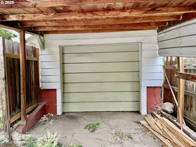 $200,000 | 1708 1st Street, La Grande, OR 97850