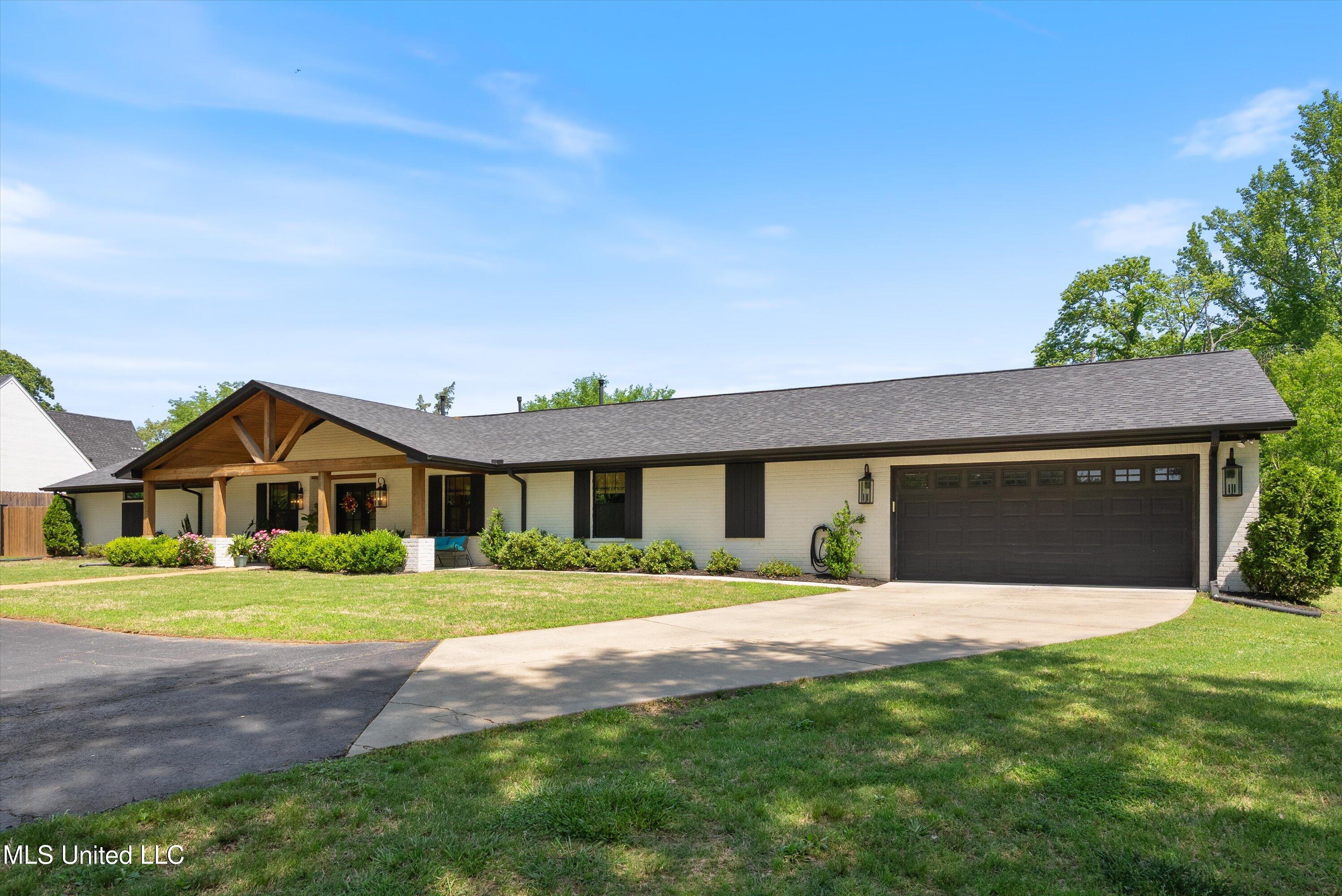 7410 Vaiden Road Hernando, MS 38632 - Photo 7 of 45 Front