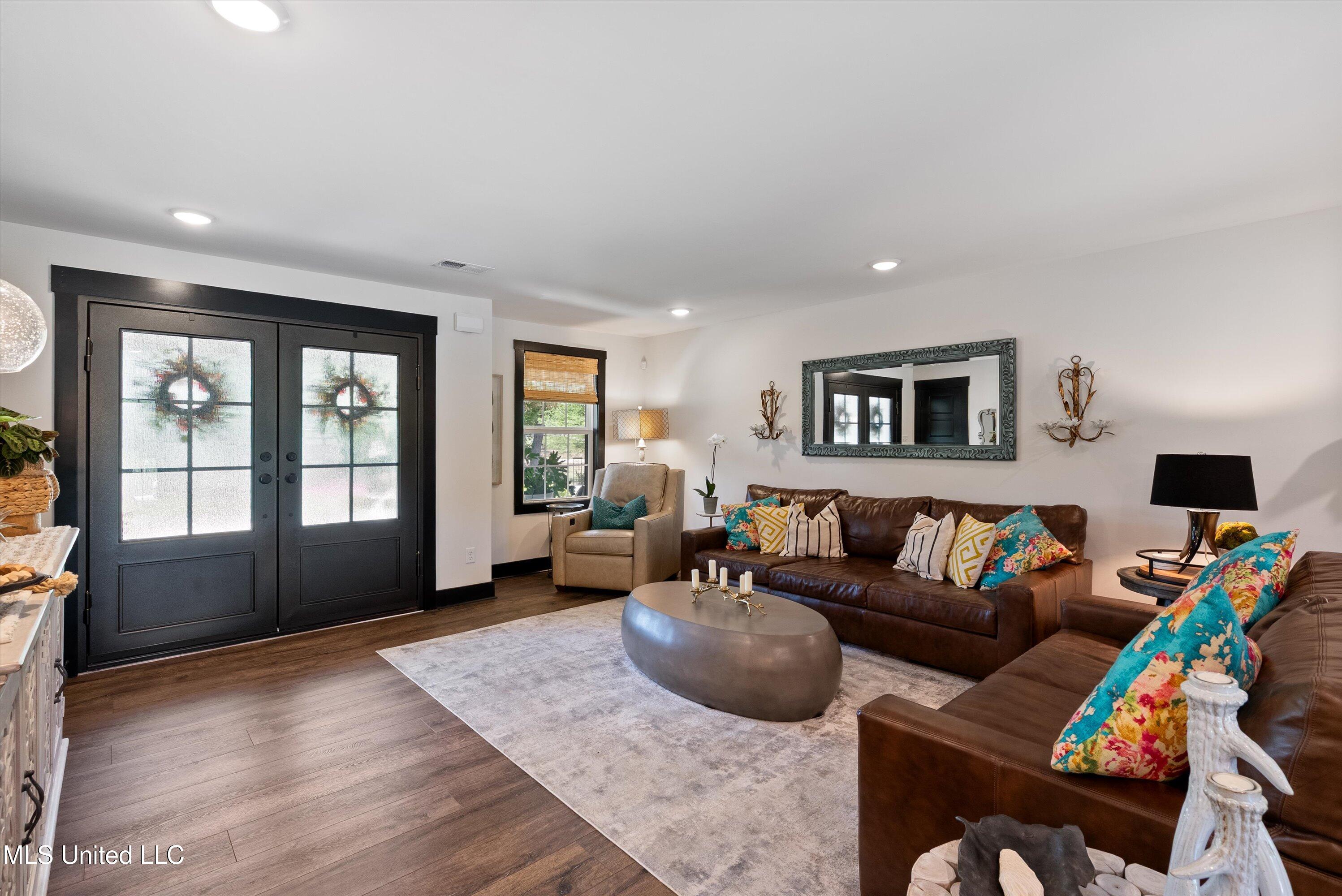 7410 Vaiden Road Hernando, MS 38632 - Photo 10 of 45 Great Room