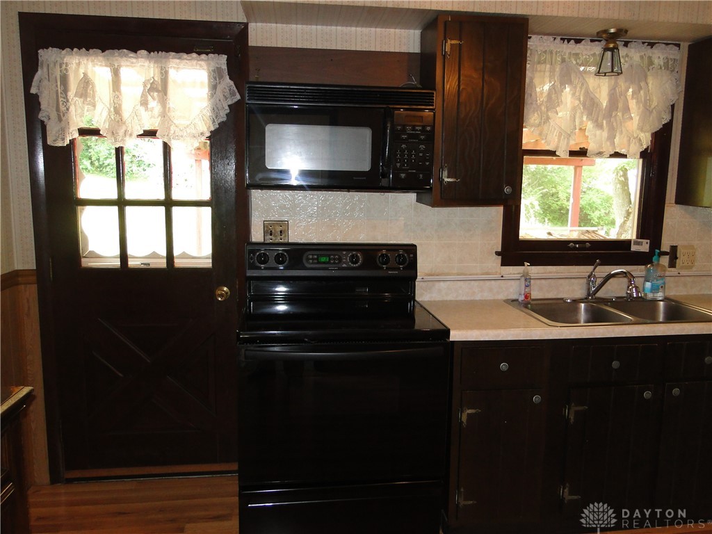 3290 Wright Road Laura, OH 45337 - Photo 8 of 39 Gallery Image 8