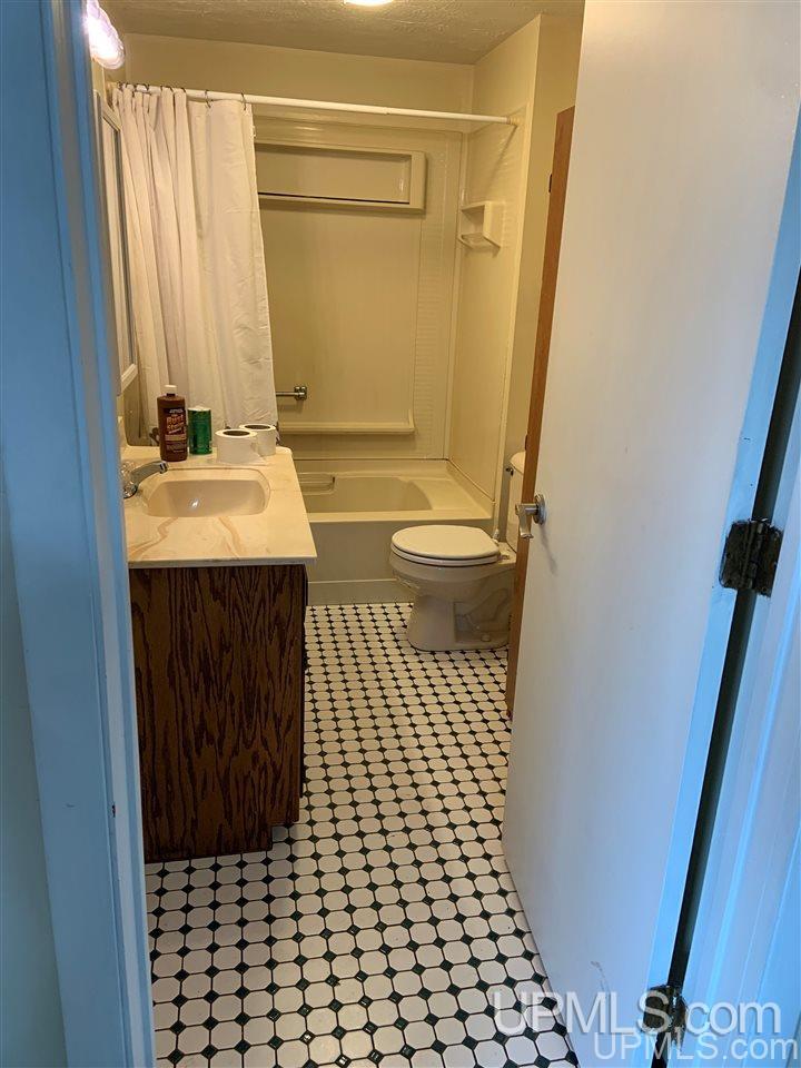 W597 County Road North Niagara, WI 54151 - Photo 5 of 12 Gallery Image 5