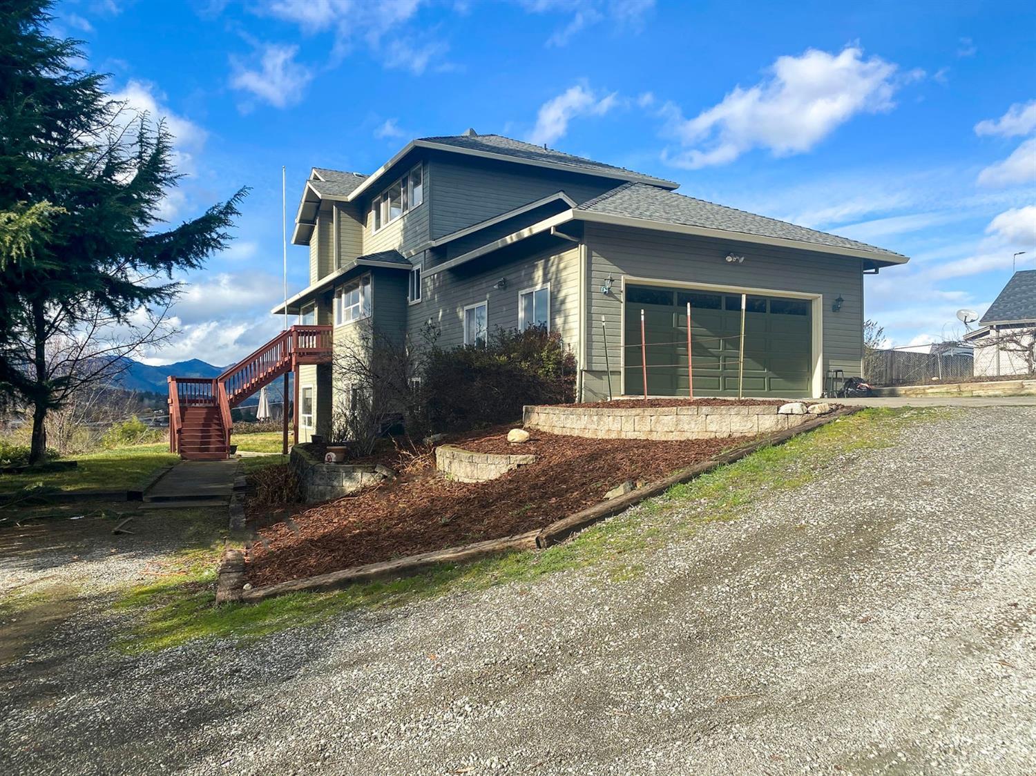 1340 Vawter Road Medford, OR 97501 - Photo 5 of 35 See two car attached garage and addition