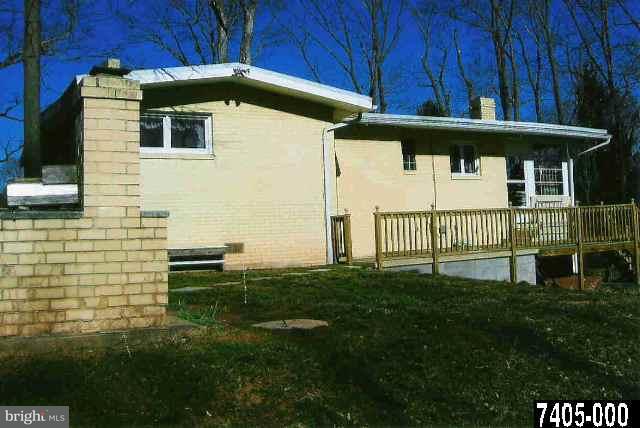 5550 Pinchtown Road Dover, PA 17315 - Photo 2 of 8 Gallery Image 2