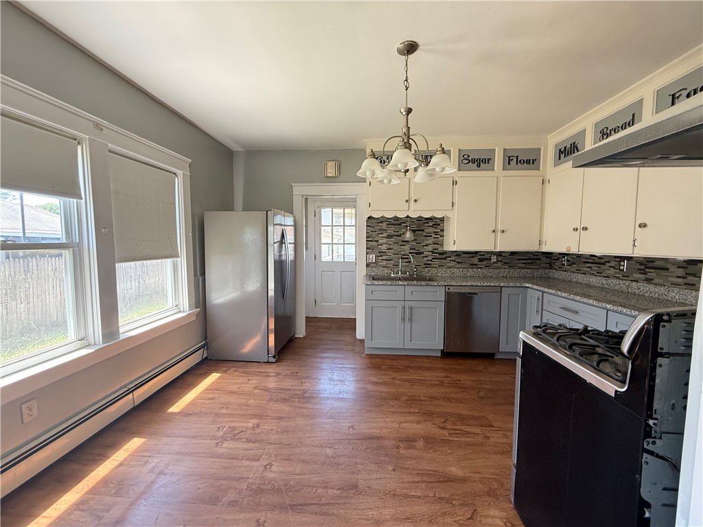 28 Richland Road Cranston, RI 02910 - Photo 8 of 17