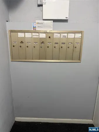 $1,895 | 245 Anderson Street, Unit 4G, Hackensack, NJ 07601