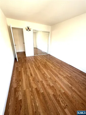 $1,895 | 245 Anderson Street, Unit 4G, Hackensack, NJ 07601