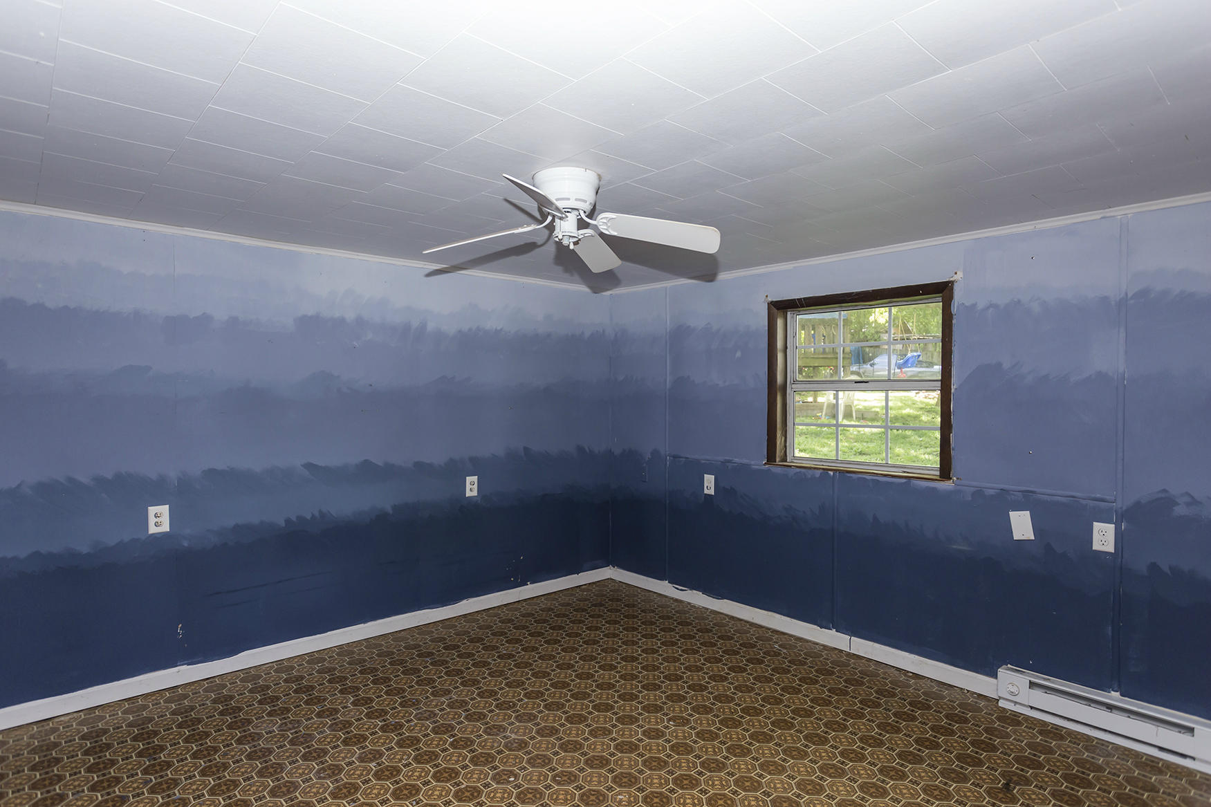 395 Cemetery Road Dayton, TN 37321 - Photo 2 of 11 BR 1