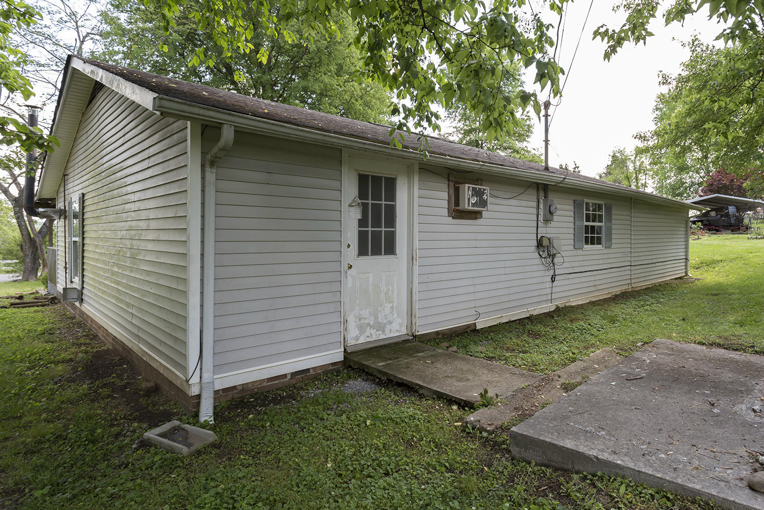 395 Cemetery Road Dayton, TN 37321 - Photo 6 of 11 Exterior rear