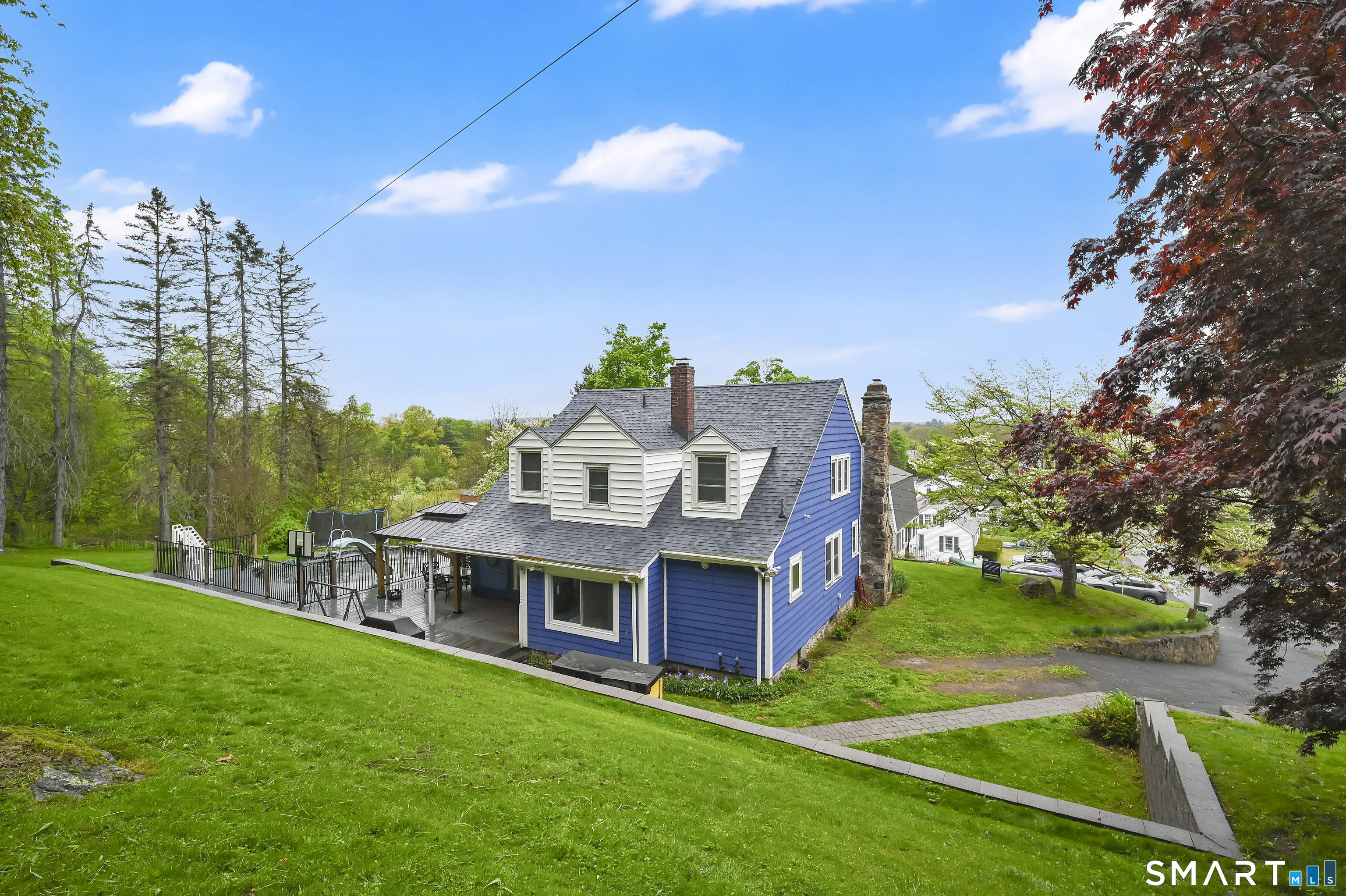 66 Case Street Bristol, CT 06010 - Photo 3 of 30