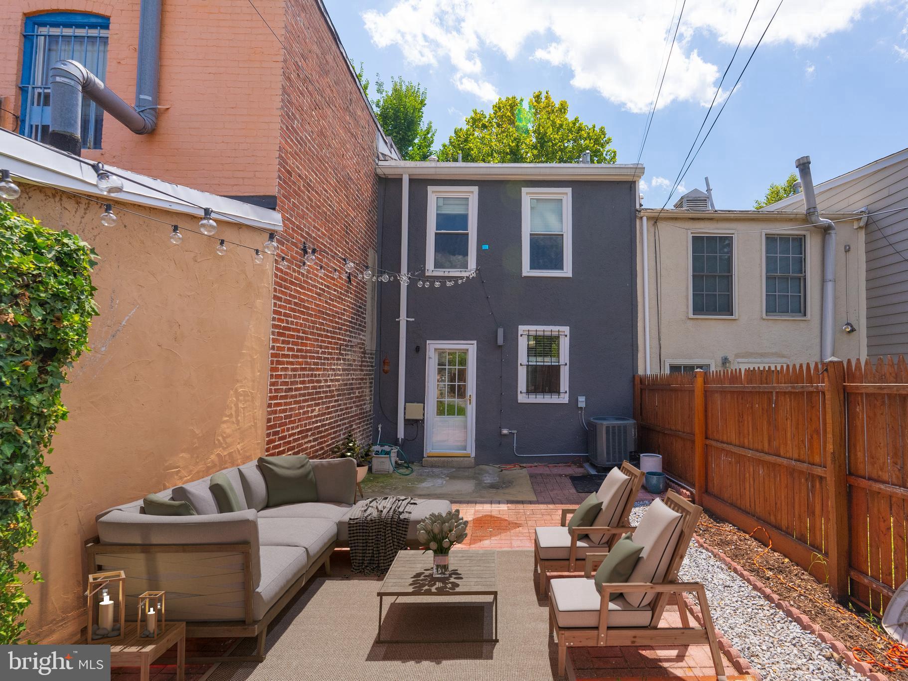 477 Ridge Street Northwest Washington, DC 20001 - Photo 14 of 18