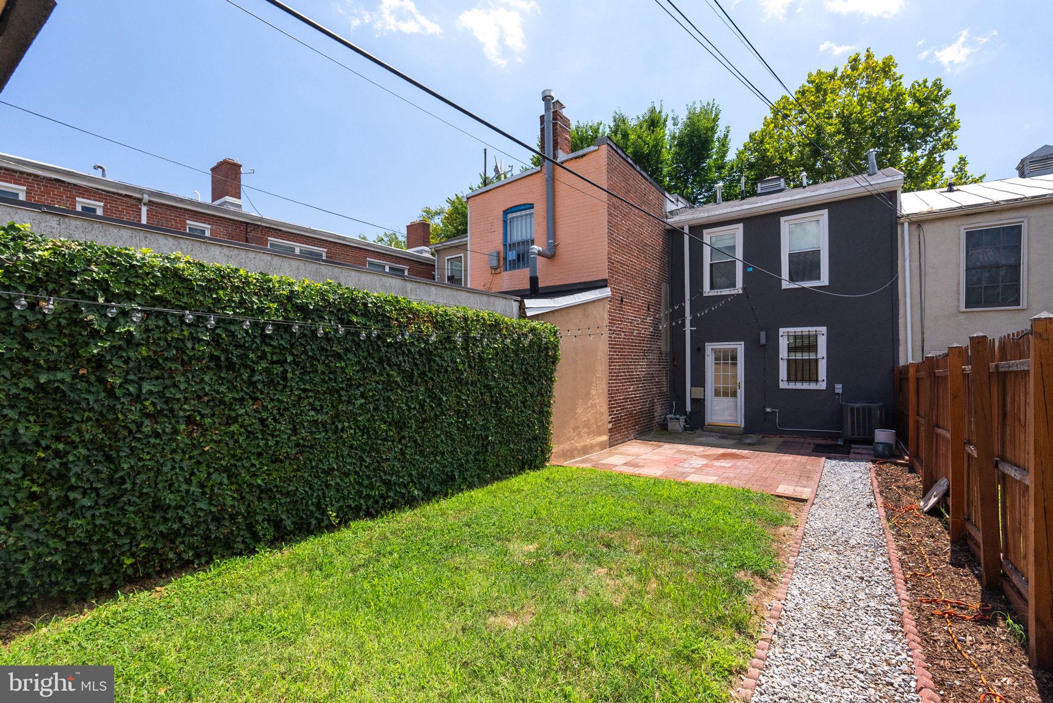 477 Ridge Street Northwest Washington, DC 20001 - Photo 15 of 18