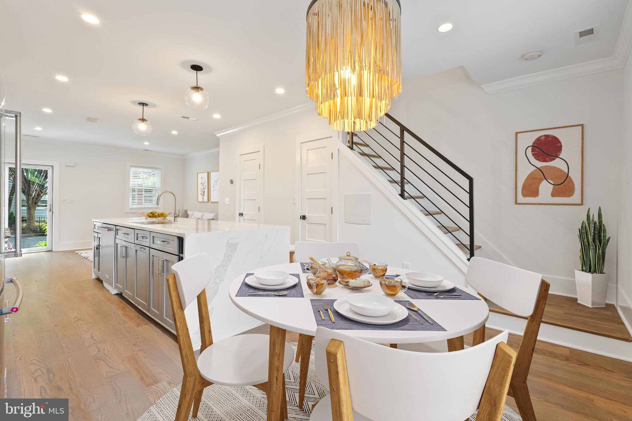 477 Ridge Street Northwest Washington, DC 20001 - Photo 3 of 18