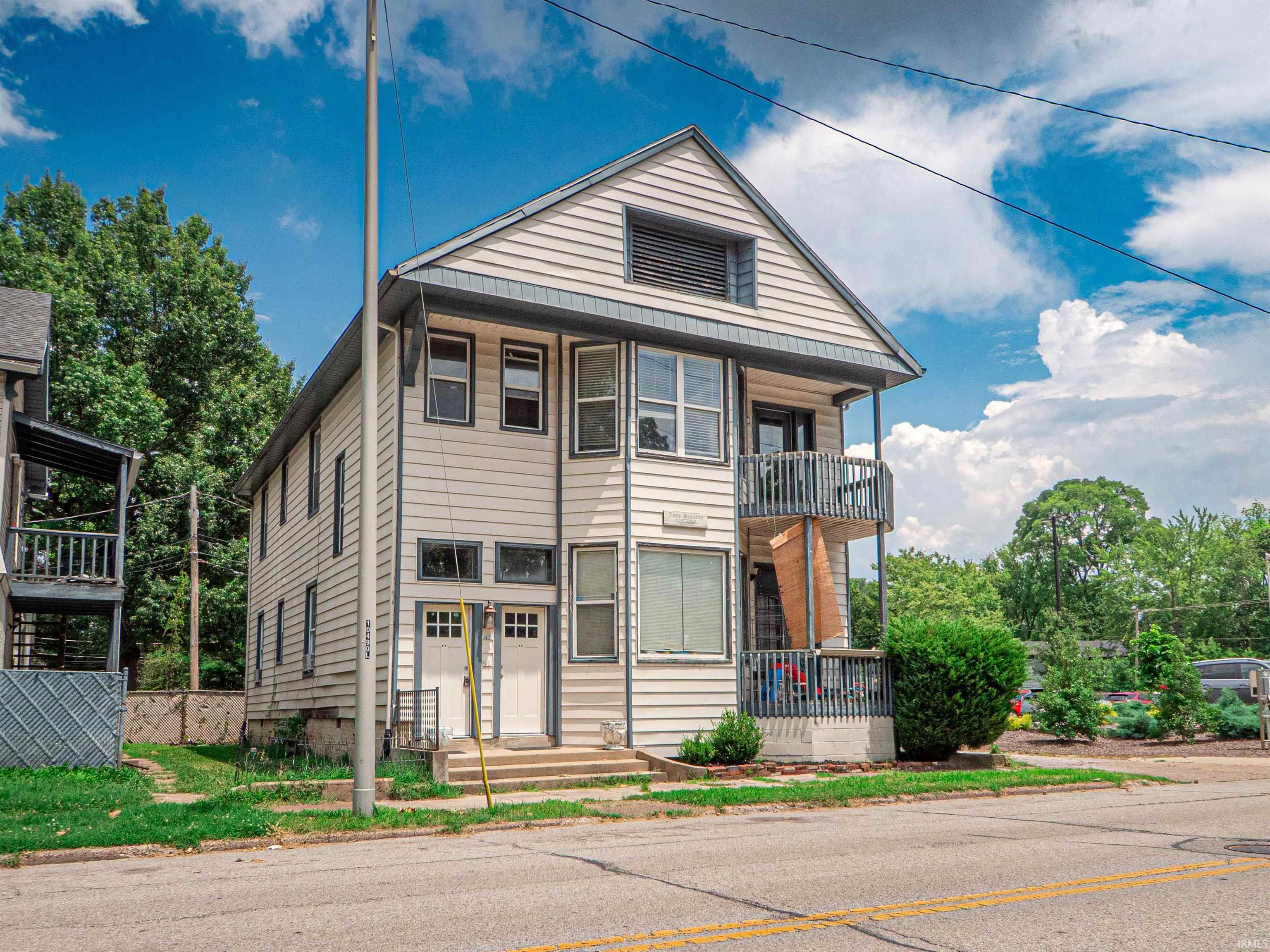 708 Southeast 3rd Street Evansville, IN 47713 - Photo 1 of 28