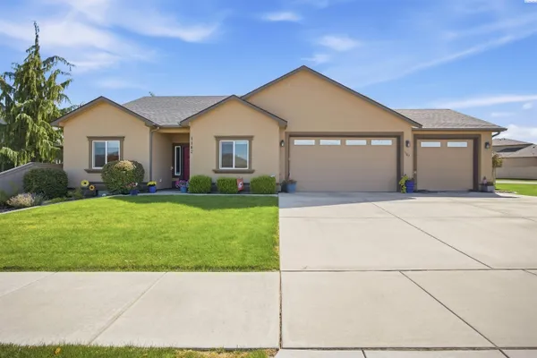 $464,900 | 1162 North Oklahoma Place, Kennewick, WA 99336