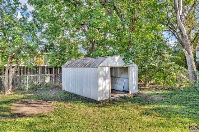 $135,000 | 2820 Southeast Wisconsin Avenue, Topeka, KS 66605