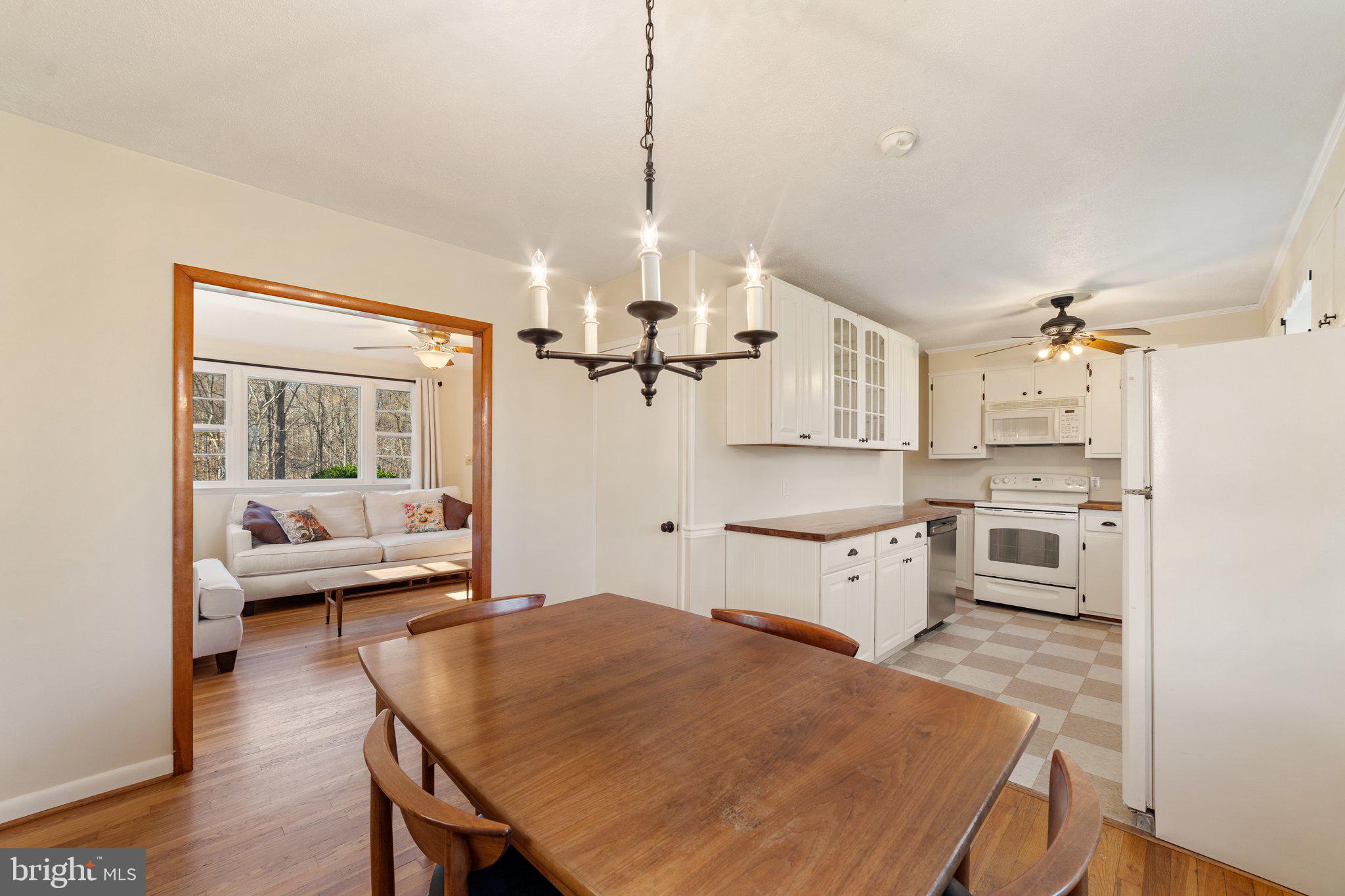 508 Round Hill Road Boston, VA 22713 - Photo 12 of 40 DR off Kitchen and LR