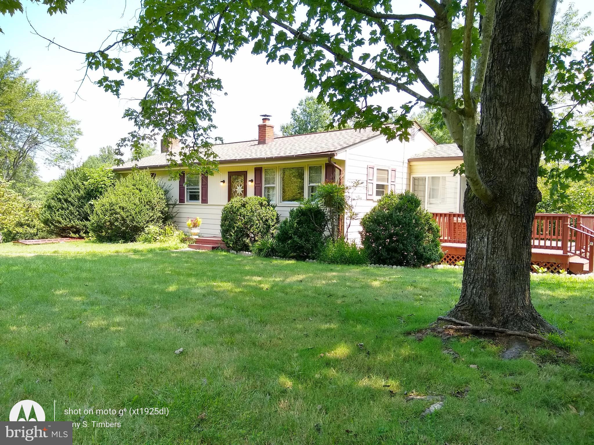 508 Round Hill Road Boston, VA 22713 - Photo 4 of 40 Nice front yard