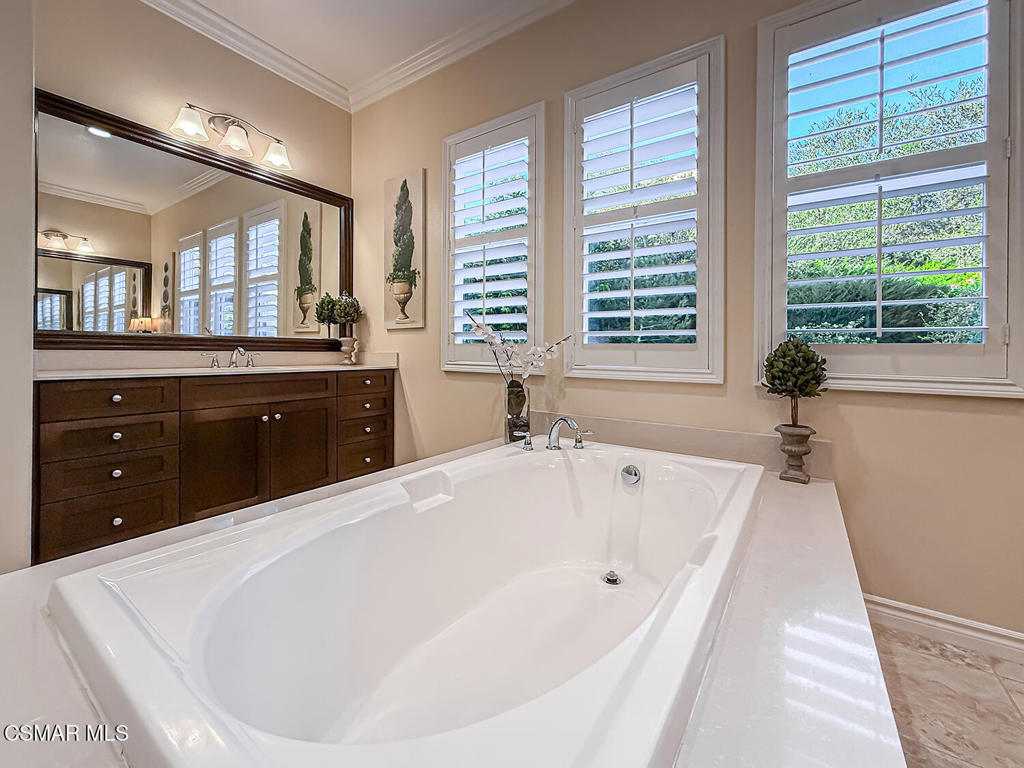 13257 Turnstone Circle Moorpark, CA 93021 - Photo 29 of 67