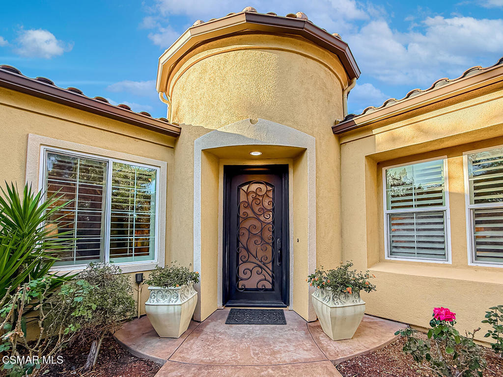 13257 Turnstone Circle Moorpark, CA 93021 - Photo 5 of 67