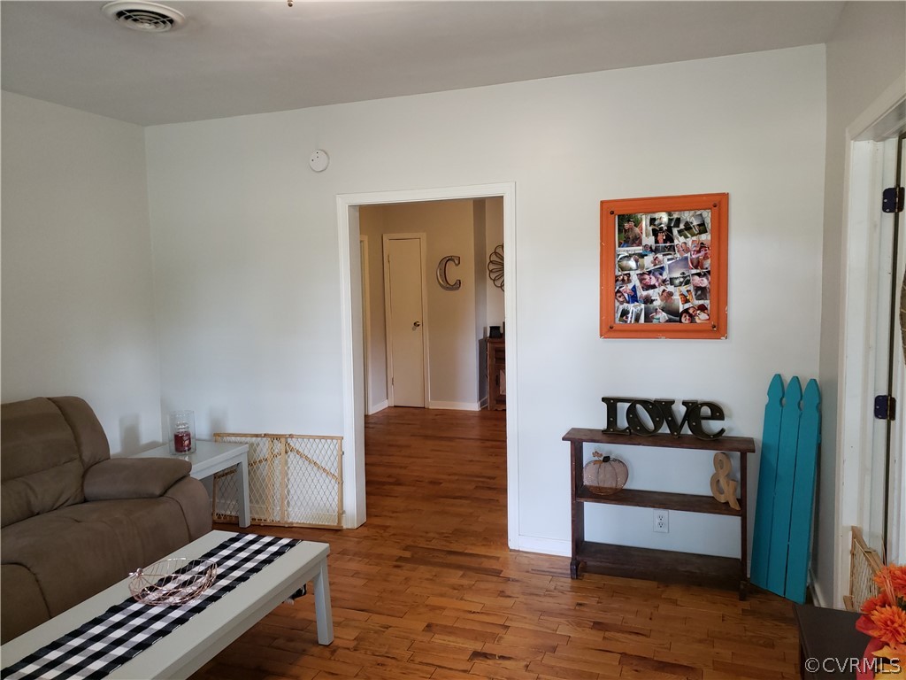 124 Forest View Road Cumberland, VA 23040 - Photo 4 of 25 Gallery Image 4