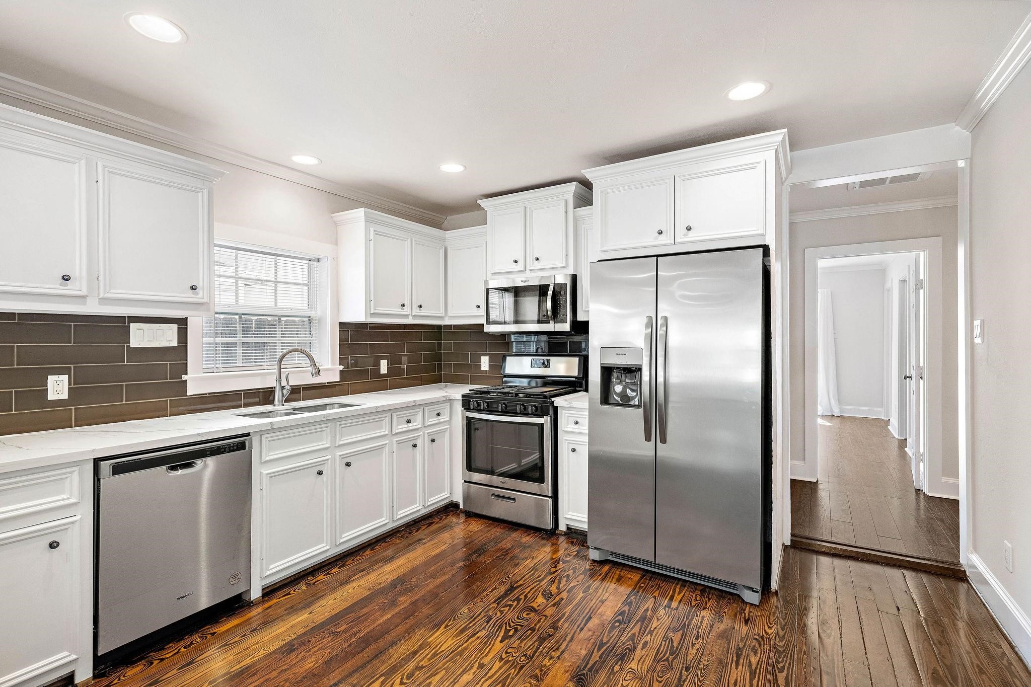 1327 Idylwild Street, Unit A Houston, TX 77009 - Photo 2 of 9