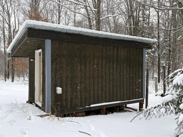 $72,500 | W13470 Eagle River Road, Silver Cliff, WI 54104