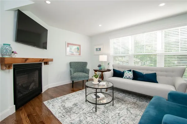 $4,875 | 58 Collins Street, Bristol, RI 02809