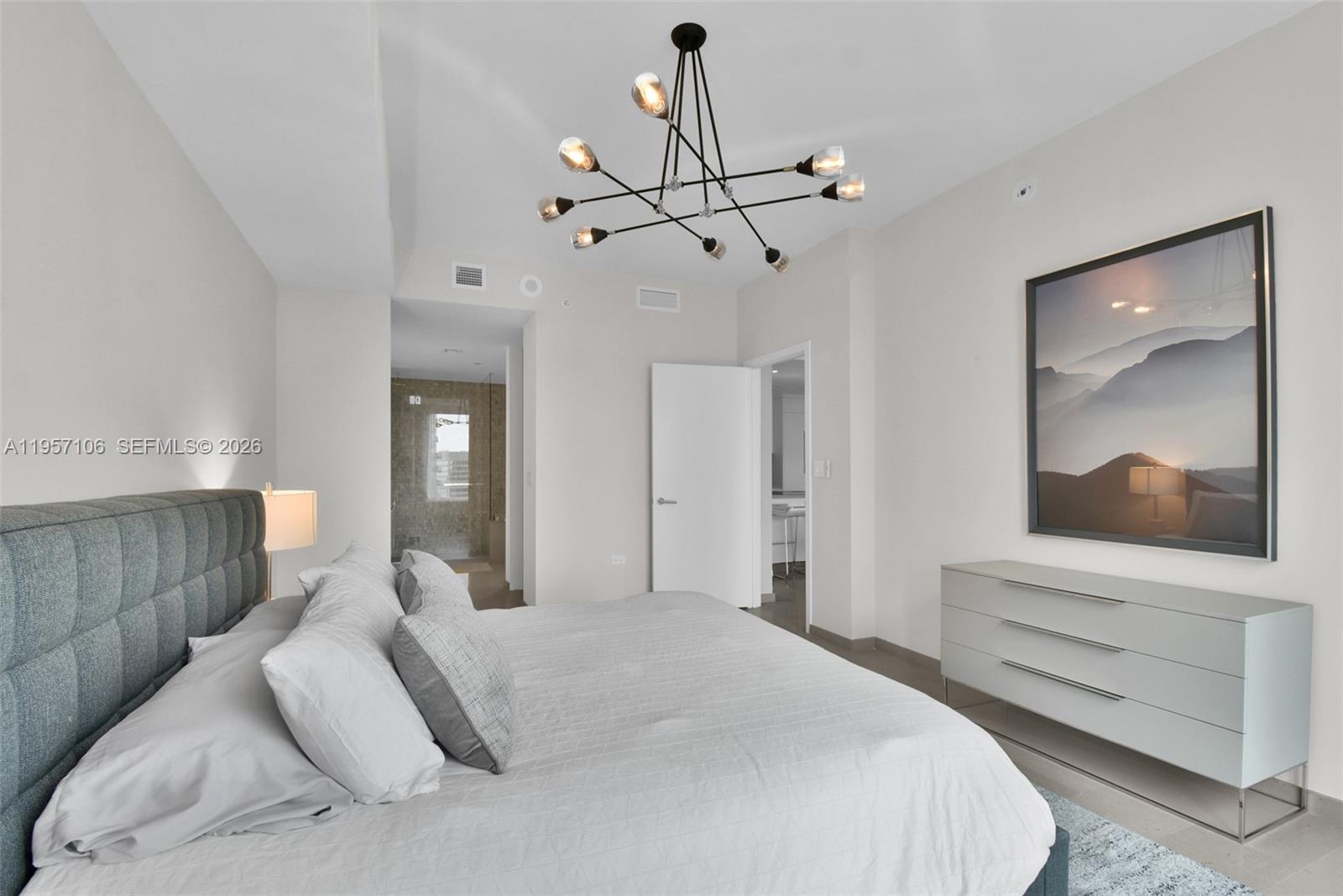 88 Southwest 7th Street, Unit 3503 Miami, FL 33130 - Photo 12 of 57