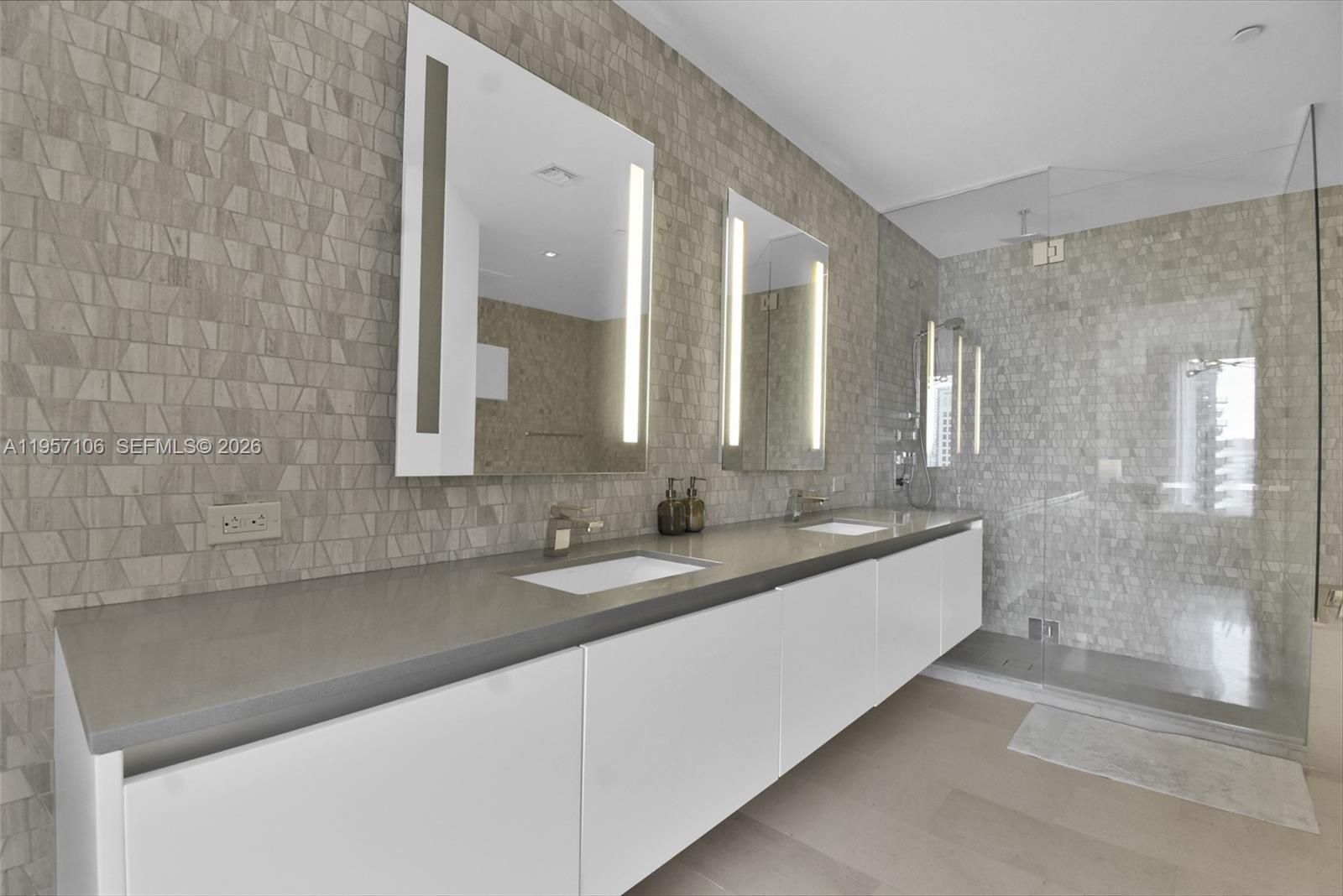 88 Southwest 7th Street, Unit 3503 Miami, FL 33130 - Photo 14 of 57