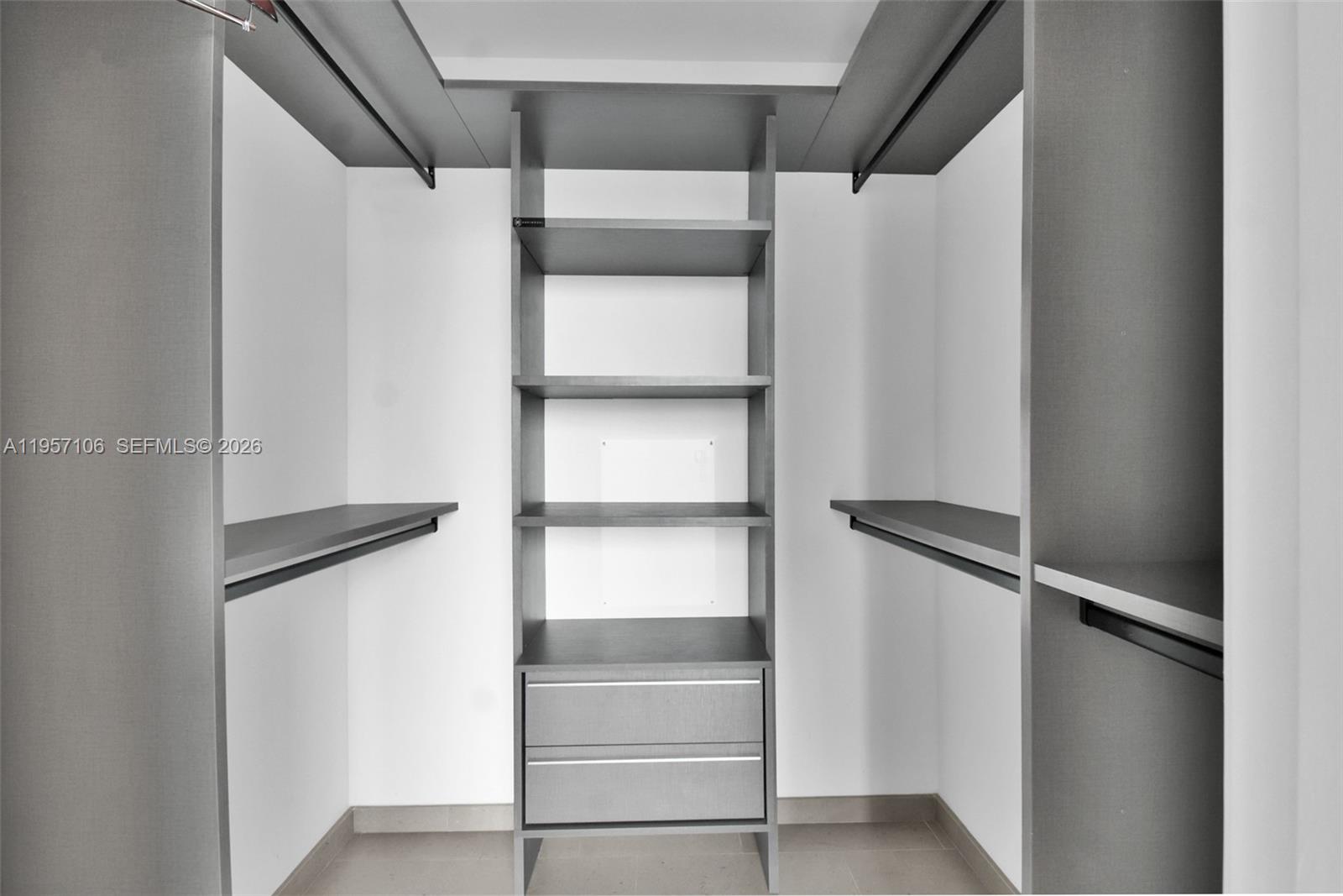 88 Southwest 7th Street, Unit 3503 Miami, FL 33130 - Photo 27 of 57